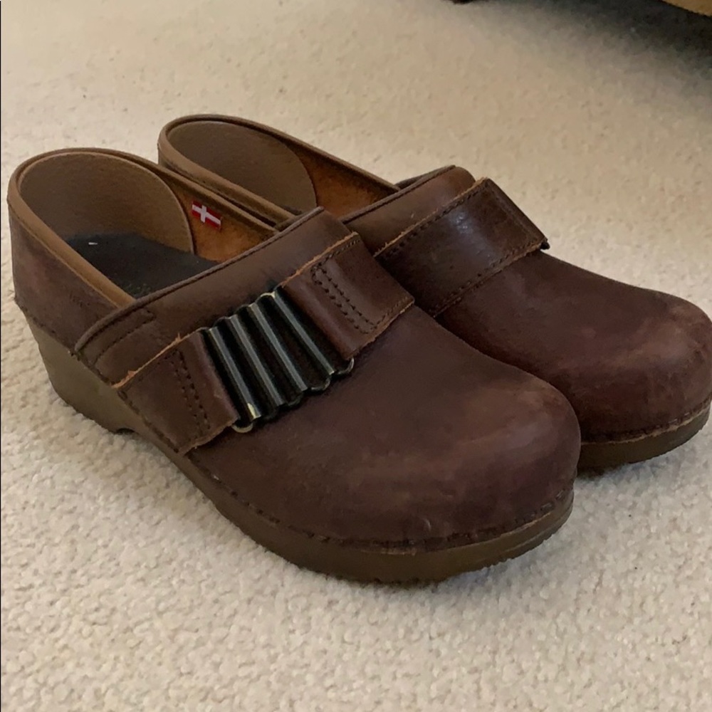 Sanita clogs size 37